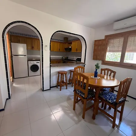 Casa En La Playa Con Piscinas