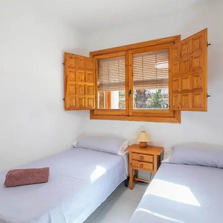 Holiday home Casa En La Playa Con Piscinas